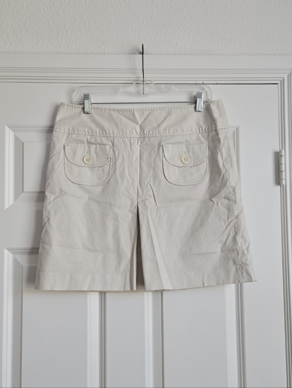 Classic Cream Women's Cotton Shorts with Buttoned Back Pockets